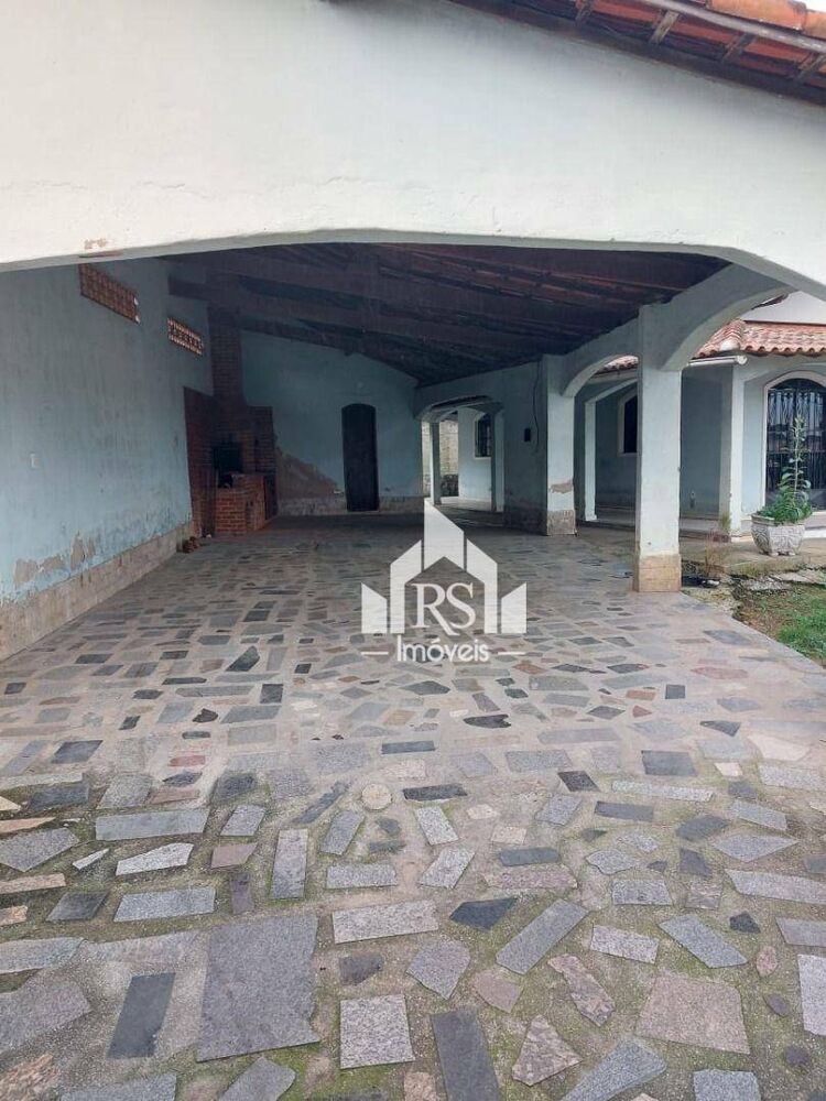 Casa à venda com 2 quartos, 300m² - Foto 3