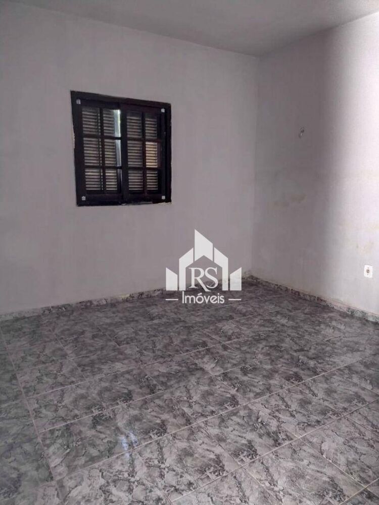 Casa à venda com 4 quartos, 70m² - Foto 7