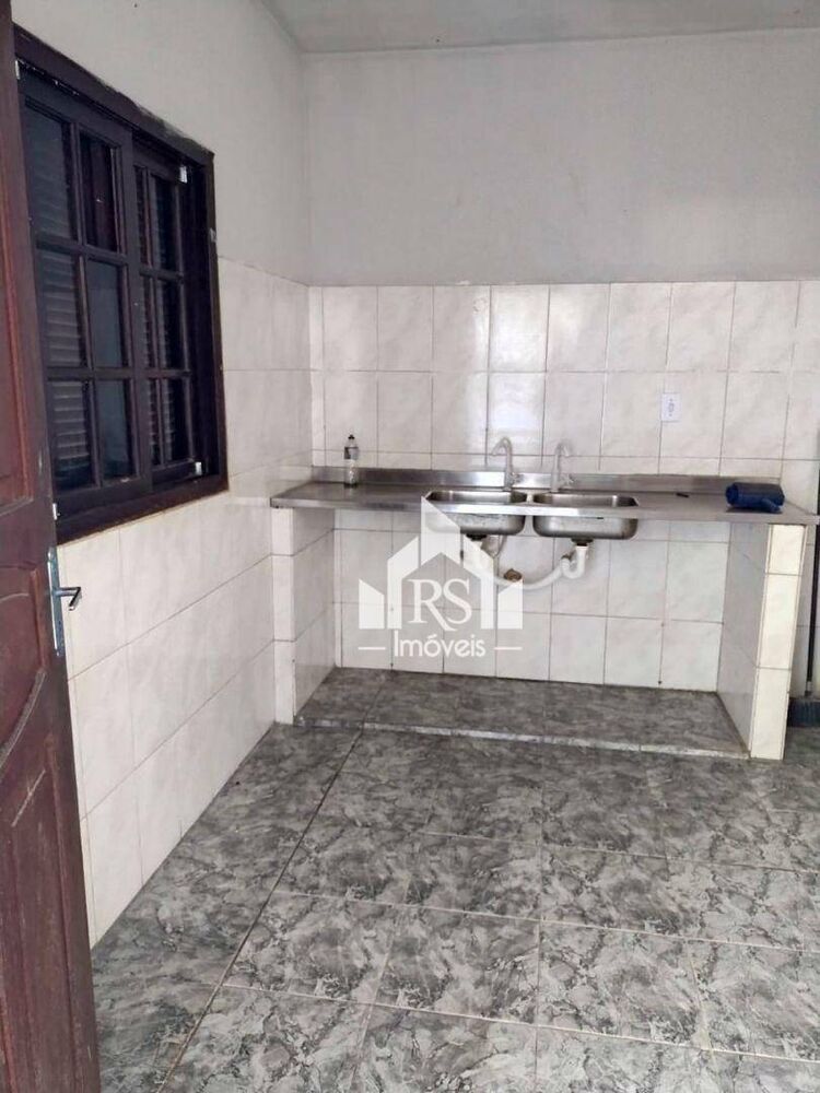 Casa à venda com 4 quartos, 70m² - Foto 10