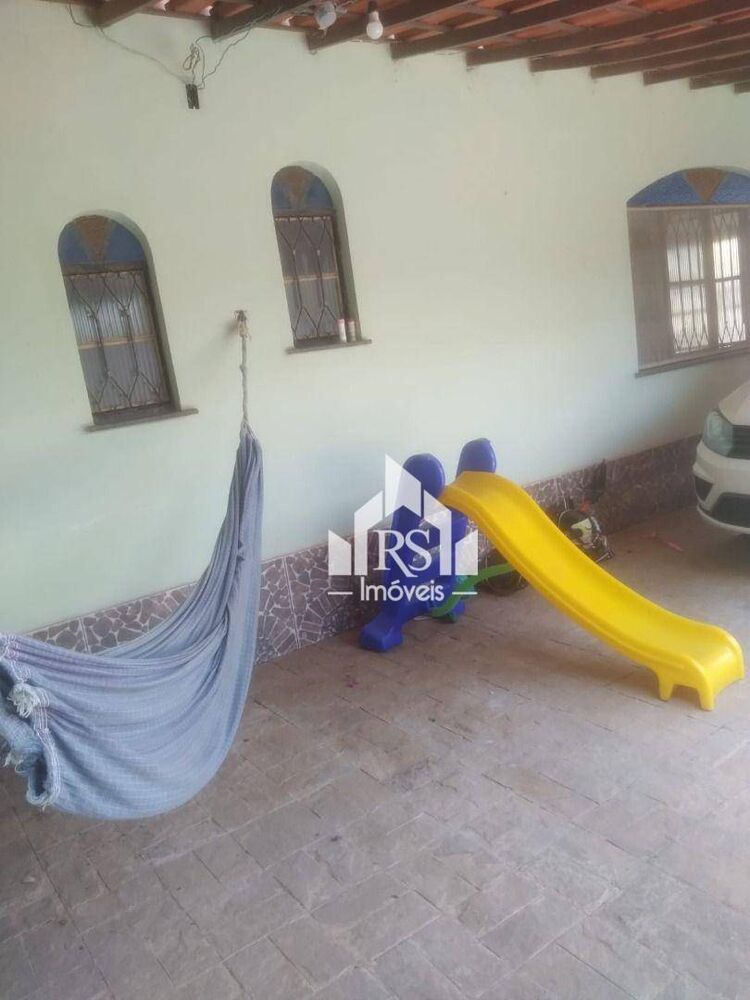 Casa à venda com 2 quartos, 120m² - Foto 2