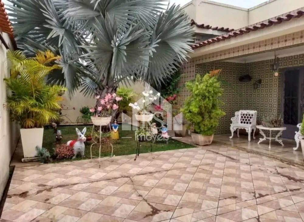 Casa, 4 quartos, 203 m² - Foto 1