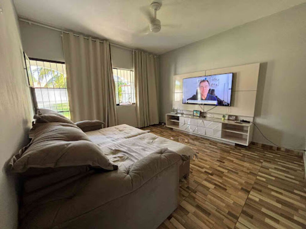 Chácara à venda com 5 quartos, 235m² - Foto 3