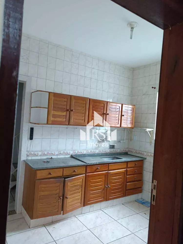 Casa, 3 quartos, 230 m² - Foto 2