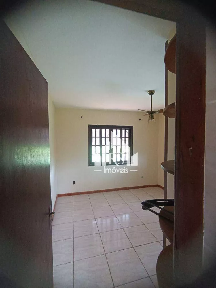 Casa, 3 quartos, 230 m² - Foto 15