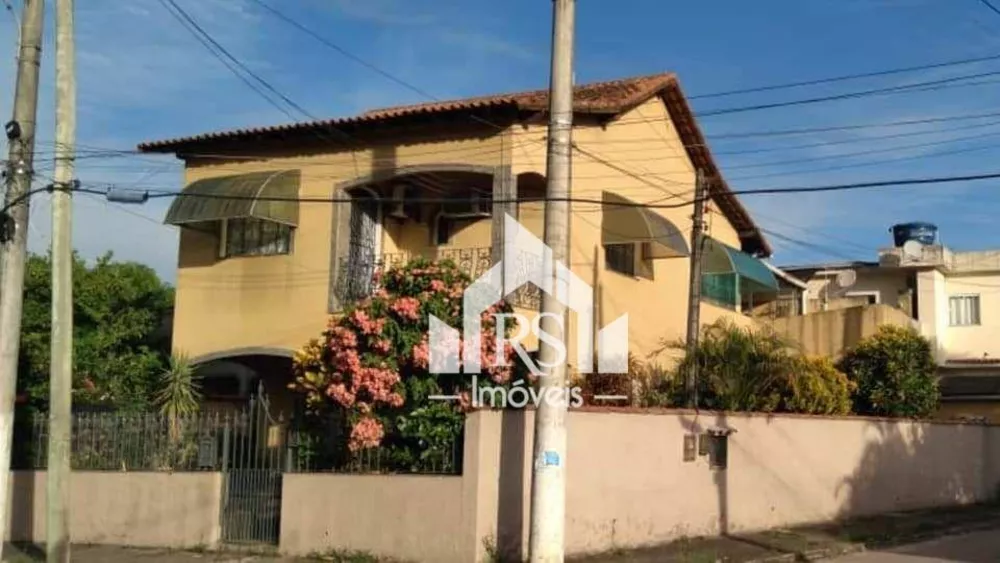 Casa, 4 quartos, 188 m² - Foto 1