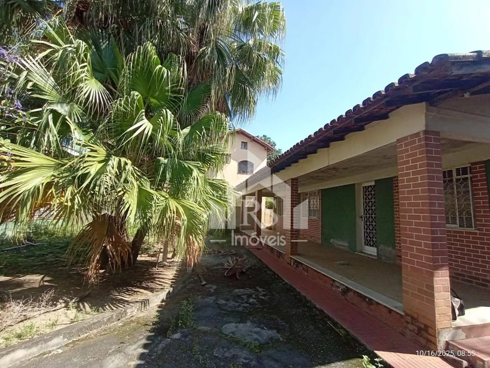 Casa, 6 quartos, 216 m² - Foto 4