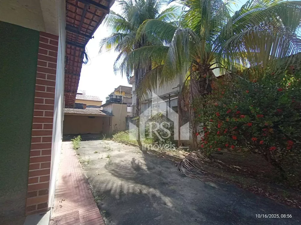 Casa, 6 quartos, 216 m² - Foto 2