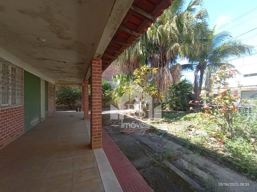 Casa, 6 quartos, 216 m² - Foto 3