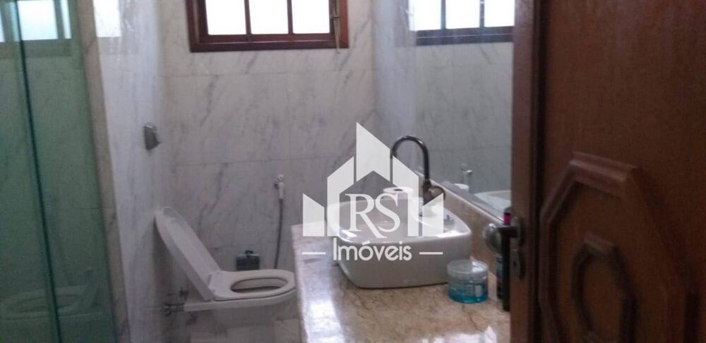 Casa, 3 quartos, 247 m² - Foto 10