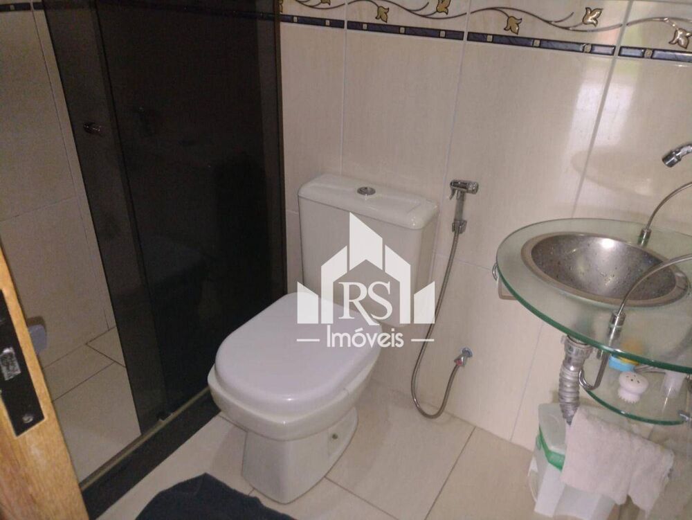 Casa à venda com 3 quartos, 60m² - Foto 4