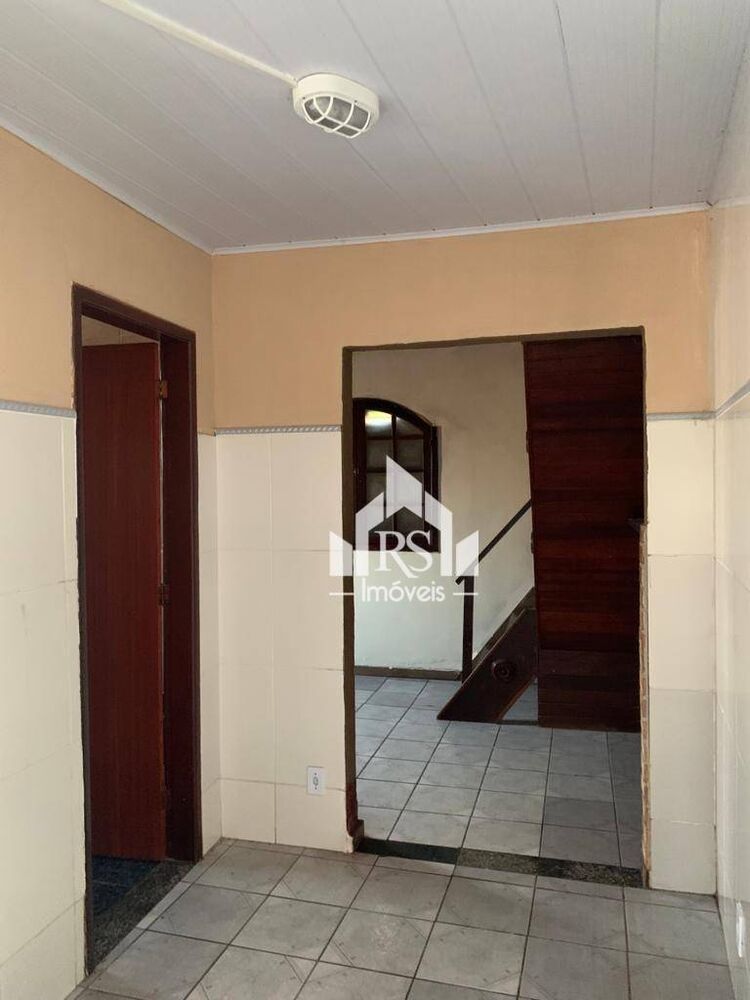Casa à venda com 2 quartos, 150m² - Foto 3