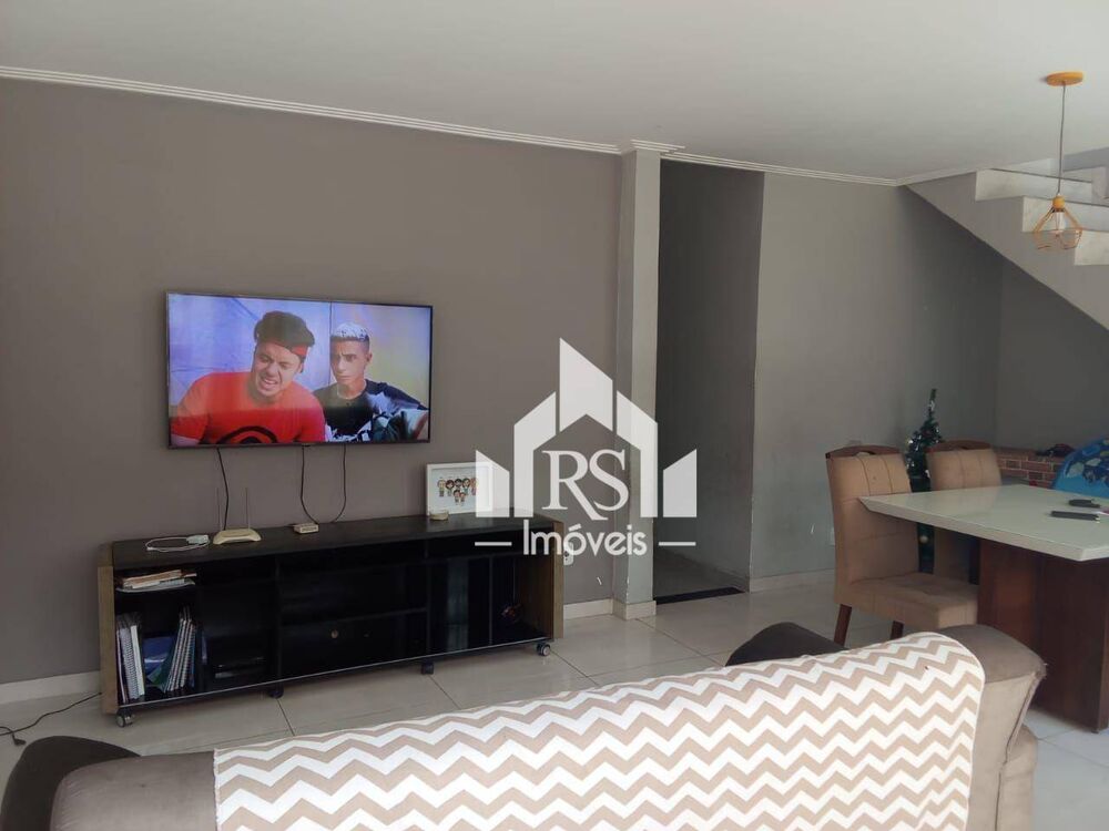 Casa, 4 quartos, 180 m² - Foto 1