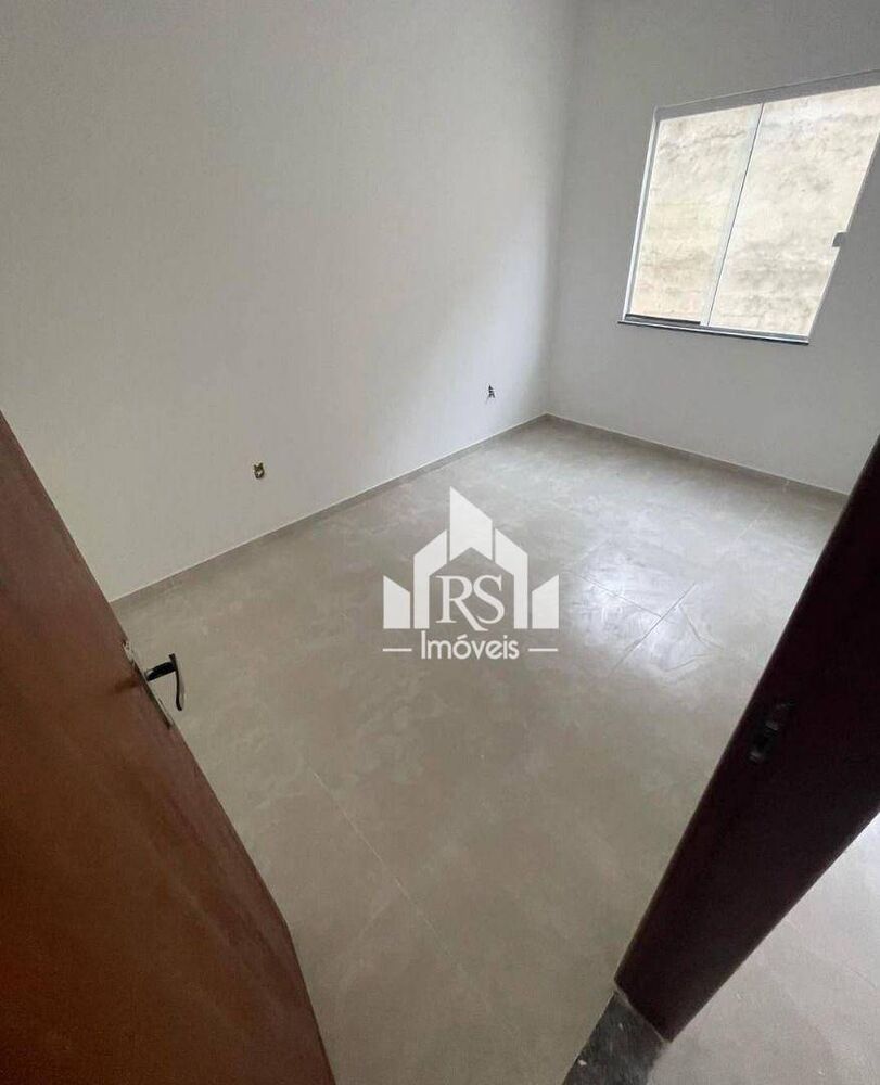 Casa à venda com 2 quartos, 46m² - Foto 2