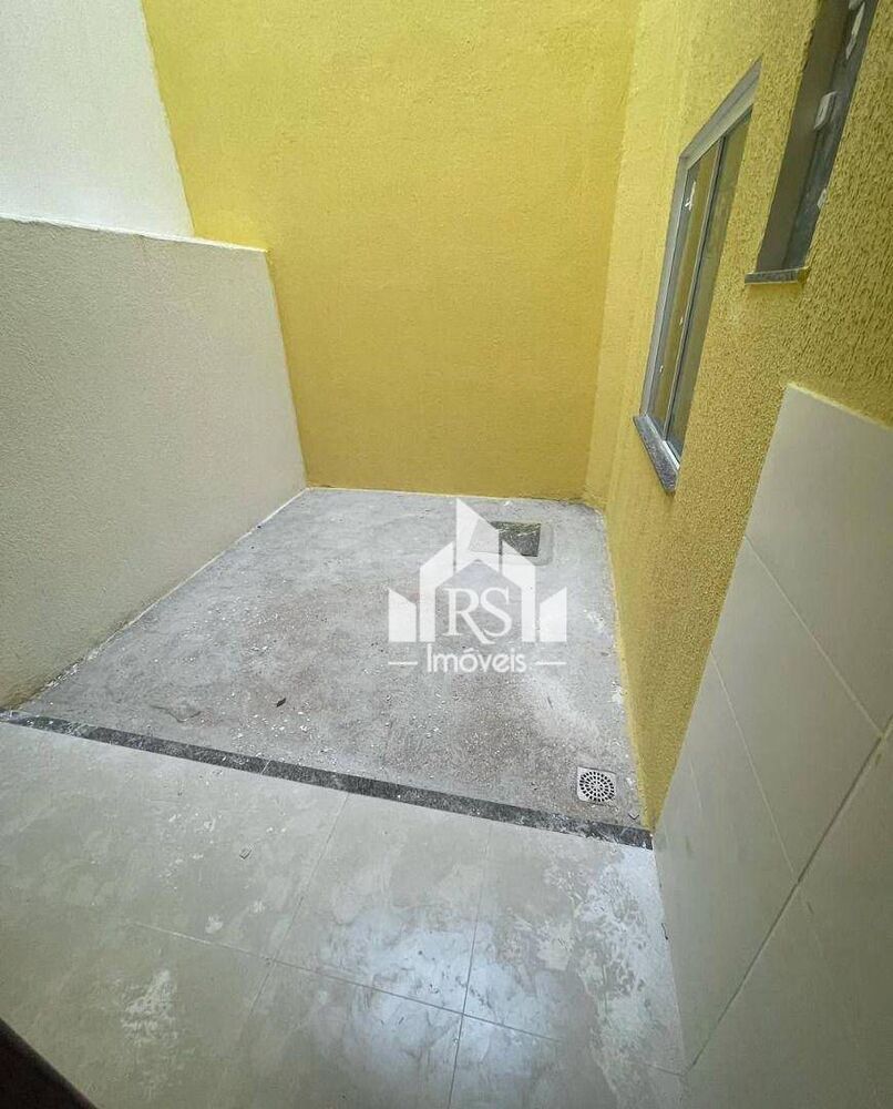 Casa à venda com 2 quartos, 46m² - Foto 4