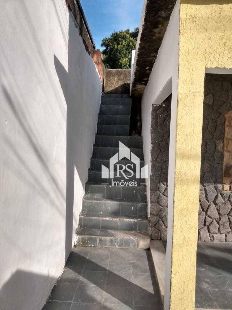 Casa à venda com 2 quartos, 141m² - Foto 7