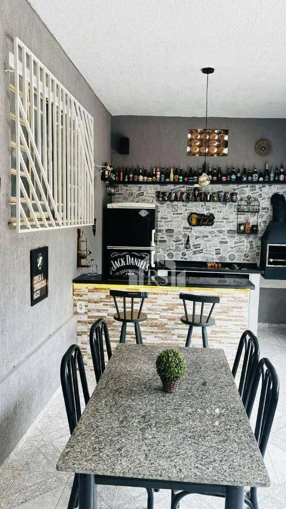 Casa, 3 quartos, 134 m² - Foto 3