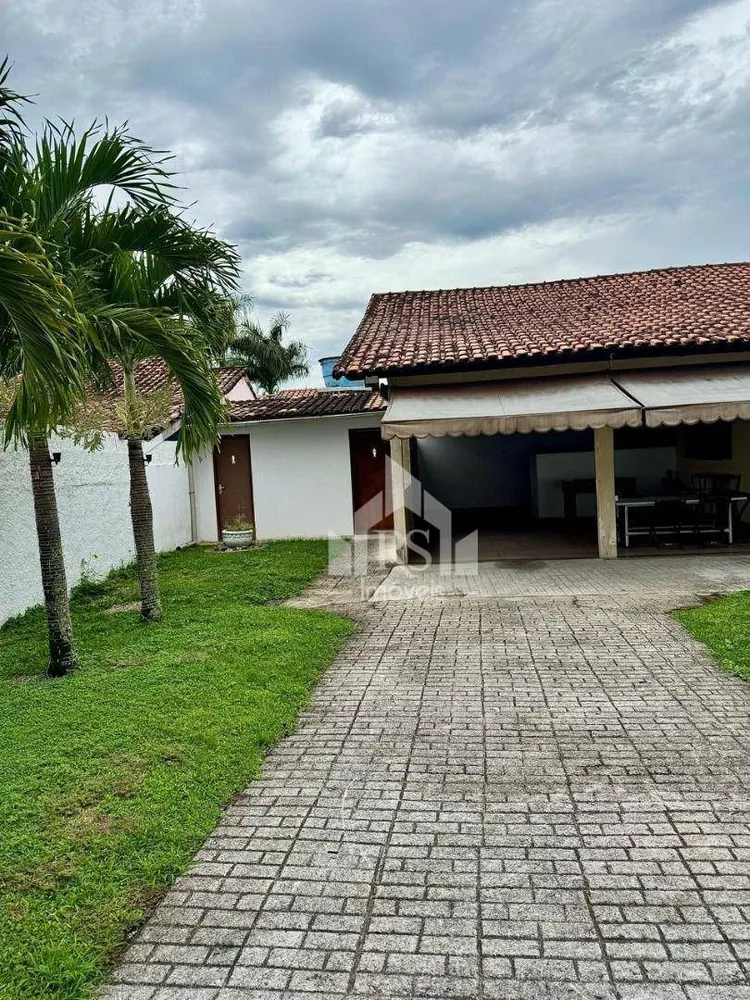 Casa, 3 quartos, 219 m² - Foto 2