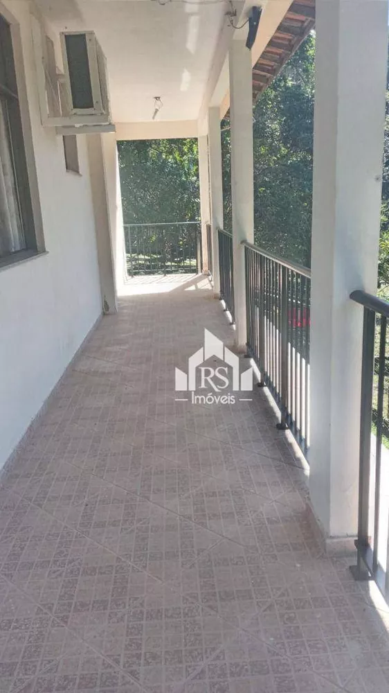 Chácara, 4 quartos, 1287 m² - Foto 1