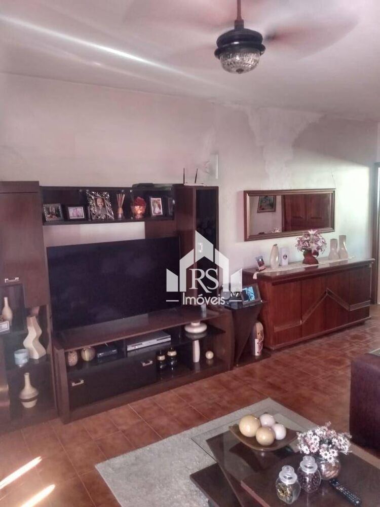Casa à venda com 3 quartos, 350m² - Foto 9