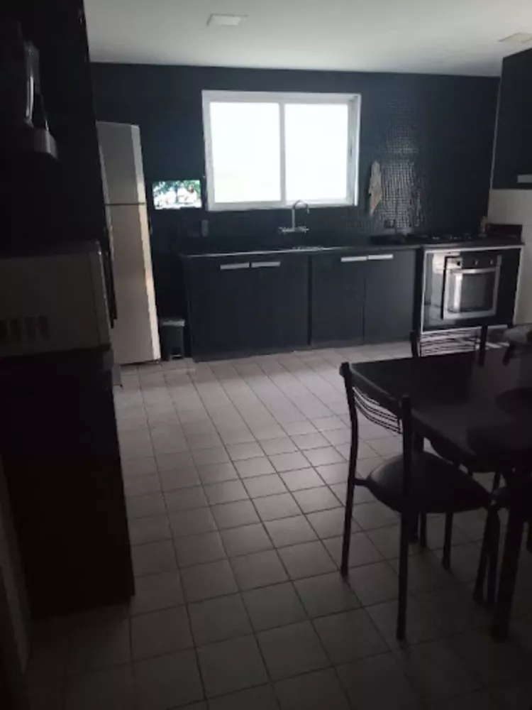 Casa, 4 quartos, 200 m² - Foto 1