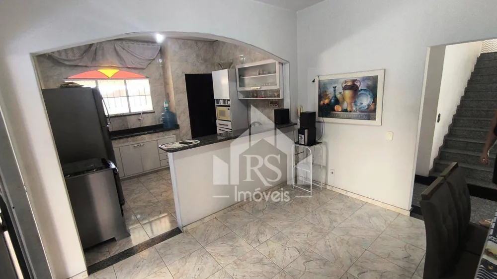 Casa, 4 quartos, 220 m² - Foto 4