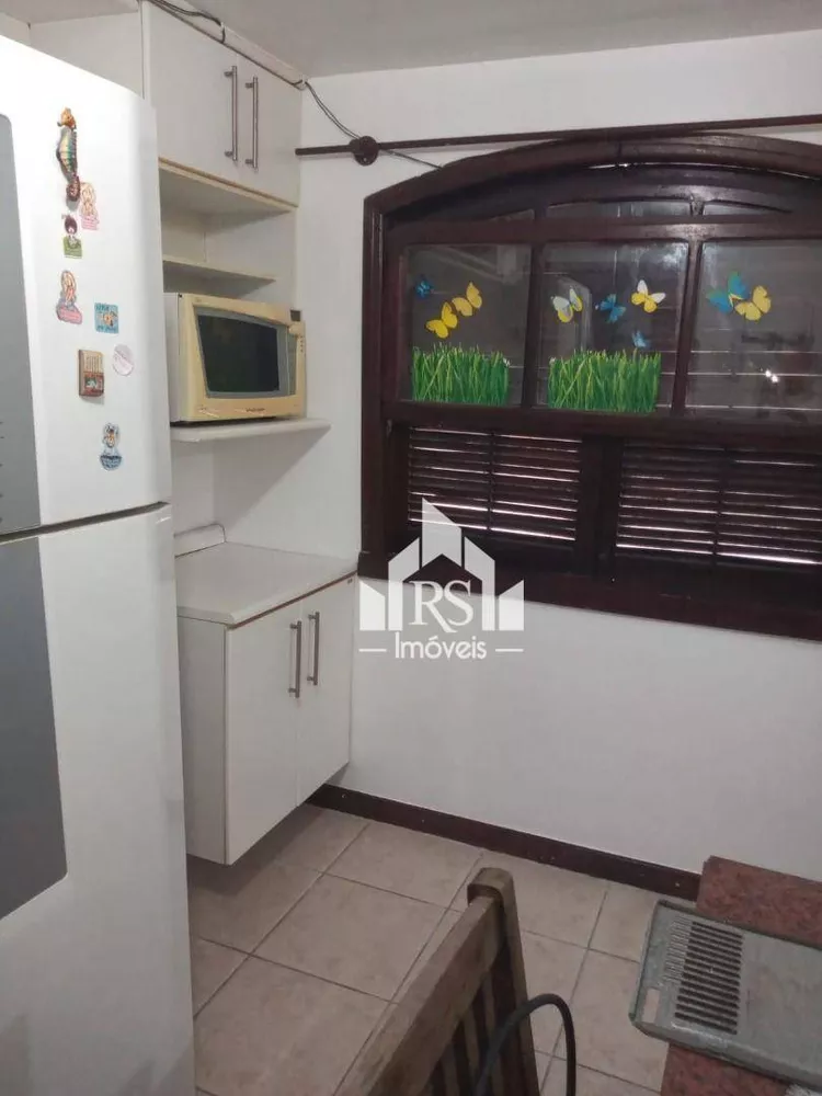 Chácara à venda com 5 quartos, 197m² - Foto 1