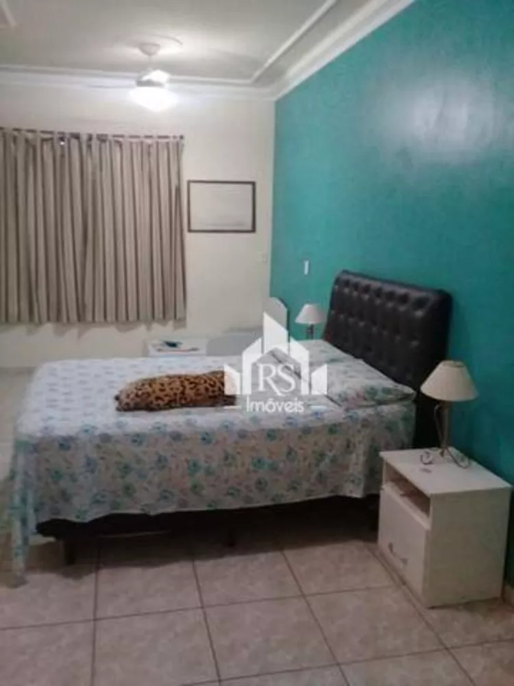 Casa, 4 quartos, 294 m² - Foto 1