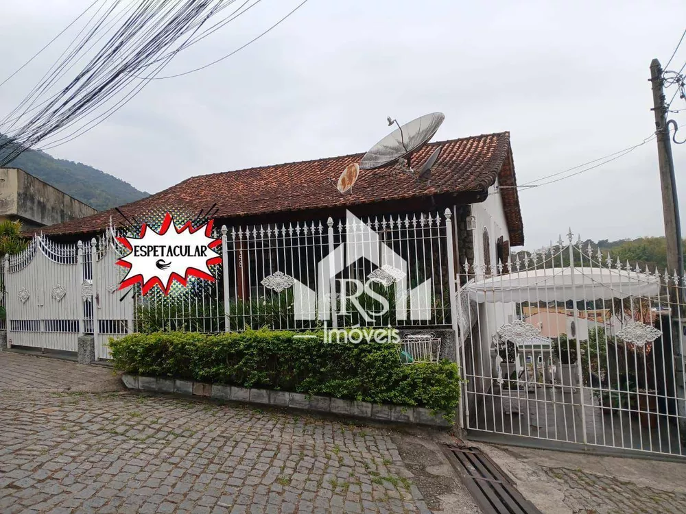 Casa, 3 quartos, 166 m² - Foto 1