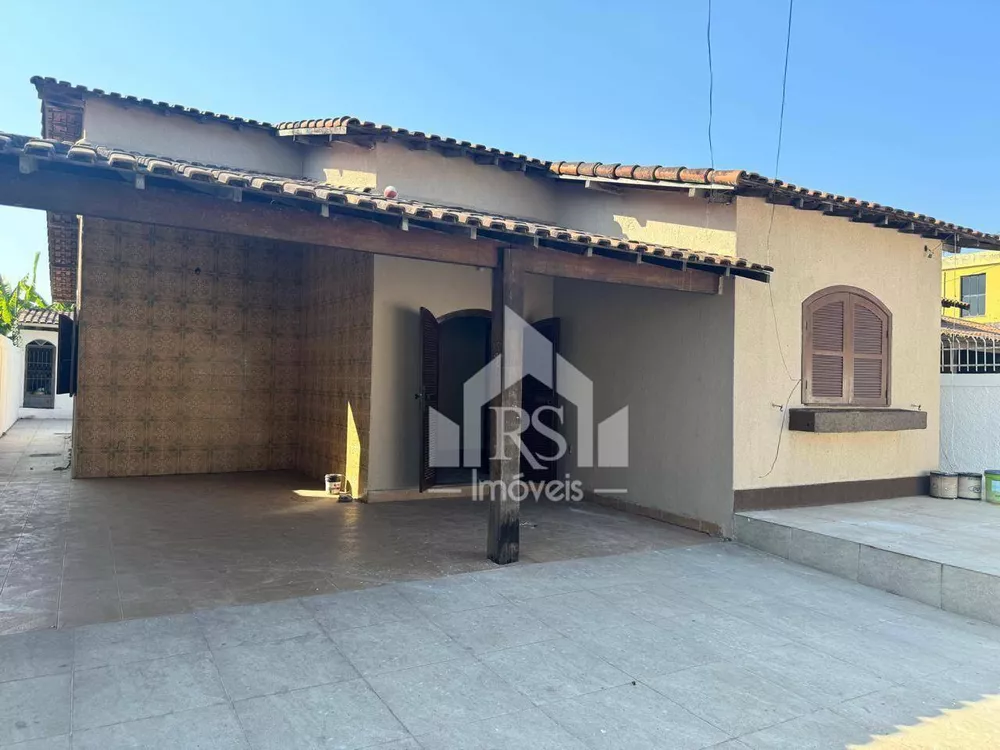 Casa, 3 quartos, 201 m² - Foto 1