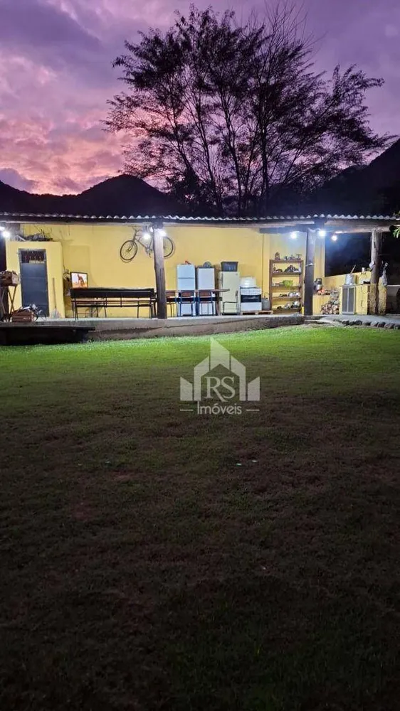 Chácara, 4 quartos, 5000 m² - Foto 1