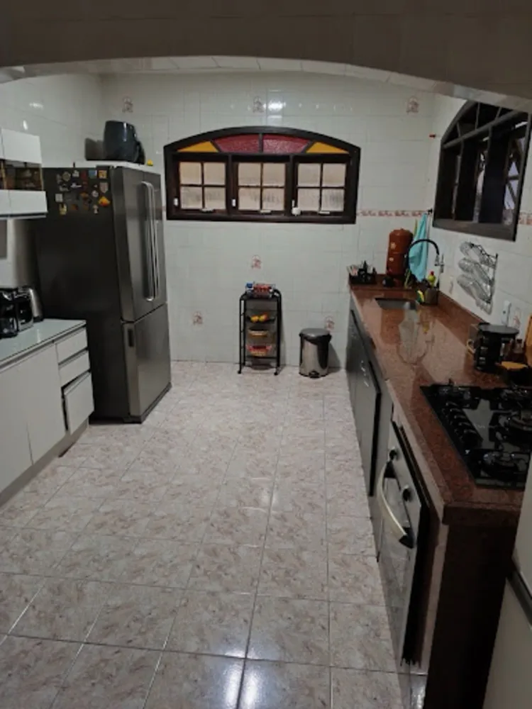 Casa, 4 quartos, 200 m² - Foto 11