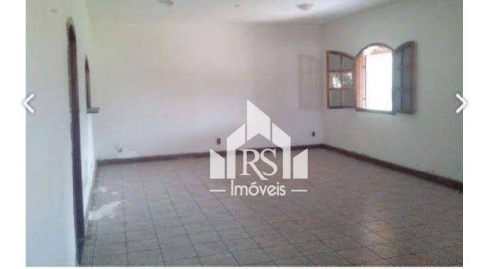 Casa à venda com 3 quartos, 390m² - Foto 2