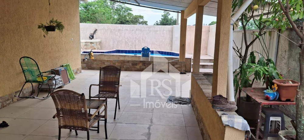 Casa, 3 quartos, 235 m² - Foto 1