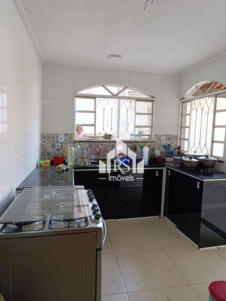 Casa, 2 quartos, 248 m² - Foto 4