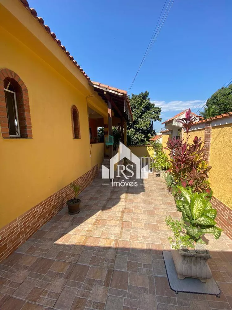 Casa, 6 quartos, 225 m² - Foto 2