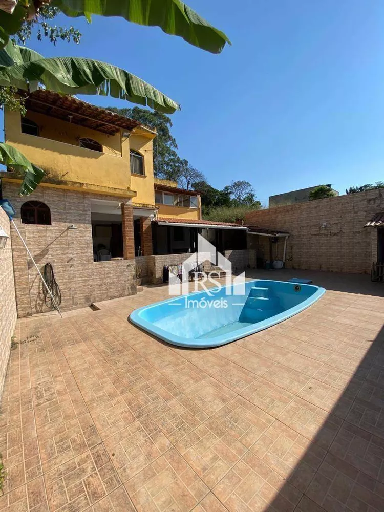 Casa, 6 quartos, 225 m² - Foto 26