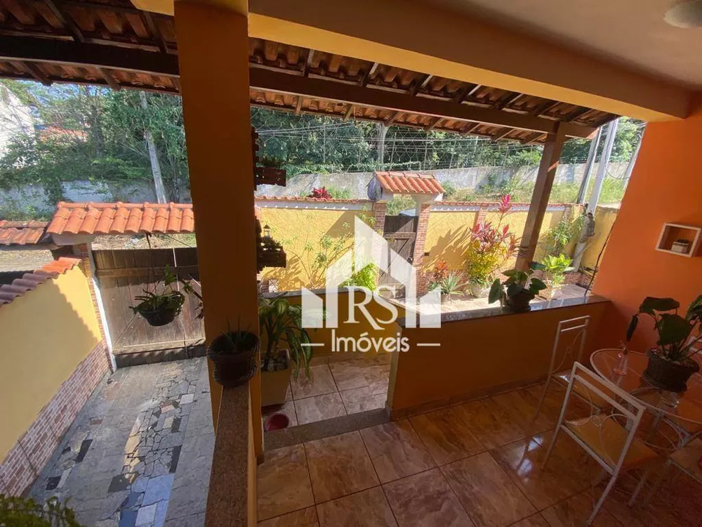 Casa, 6 quartos, 225 m² - Foto 4