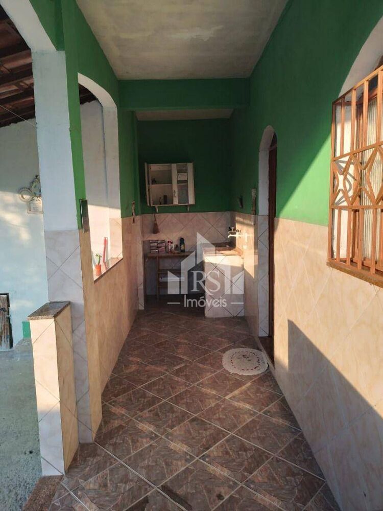 Casa à venda com 3 quartos, 300m² - Foto 2