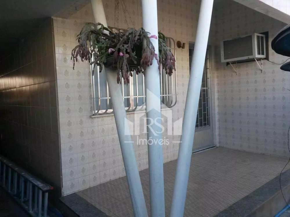 Casa, 6 quartos, 141 m² - Foto 3
