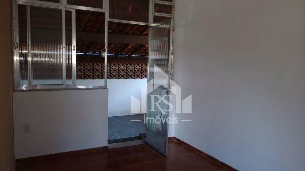 Casa, 6 quartos, 141 m² - Foto 4