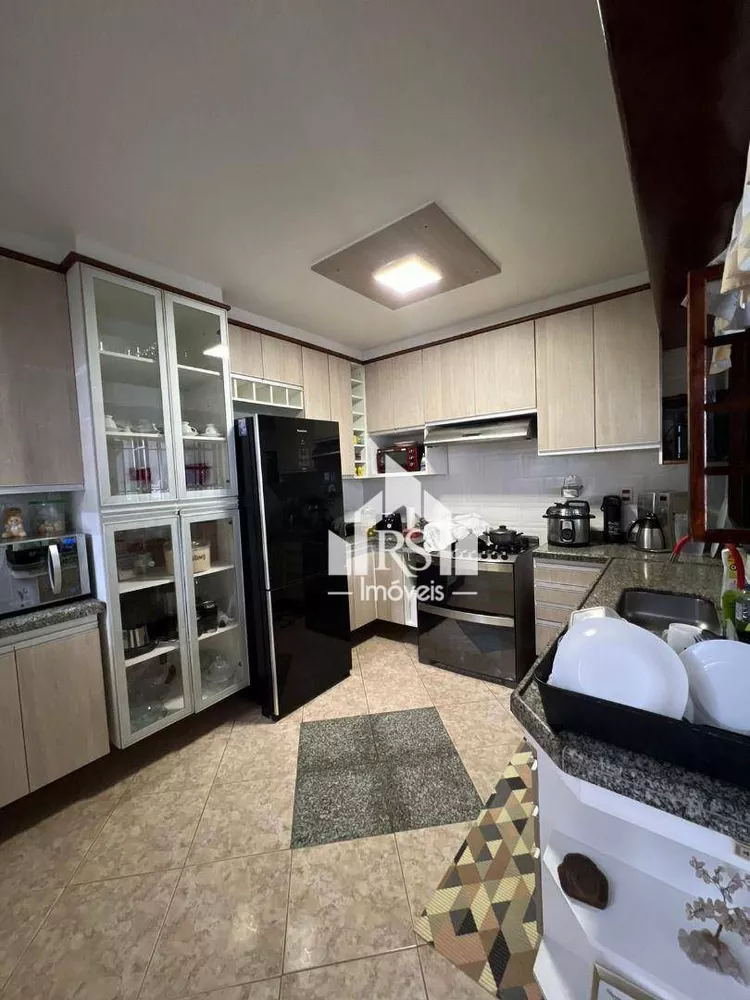 Casa, 4 quartos, 250 m² - Foto 11