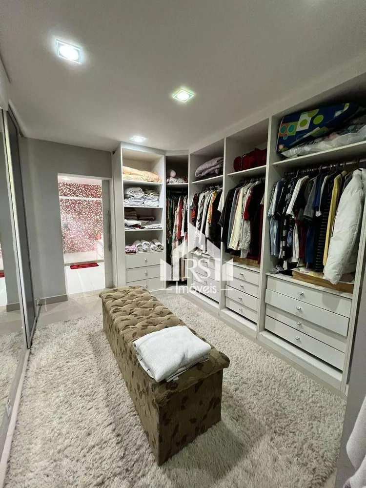 Casa, 4 quartos, 250 m² - Foto 21