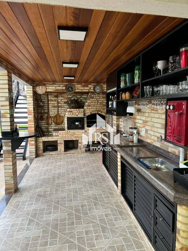 Casa, 4 quartos, 250 m² - Foto 9