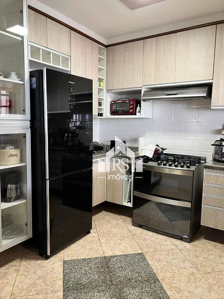 Casa, 4 quartos, 250 m² - Foto 12