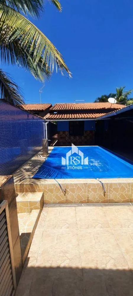 Casa, 4 quartos, 202 m² - Foto 1