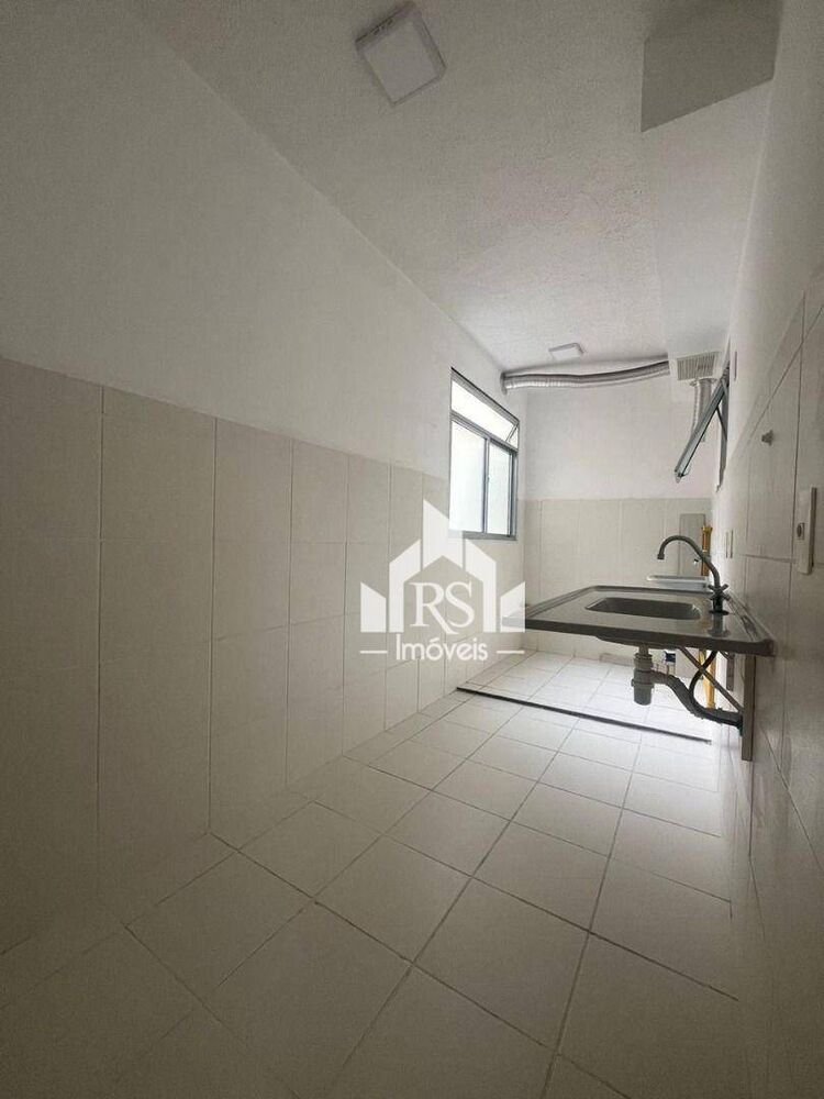 Apartamento à venda com 2 quartos, 44m² - Foto 2