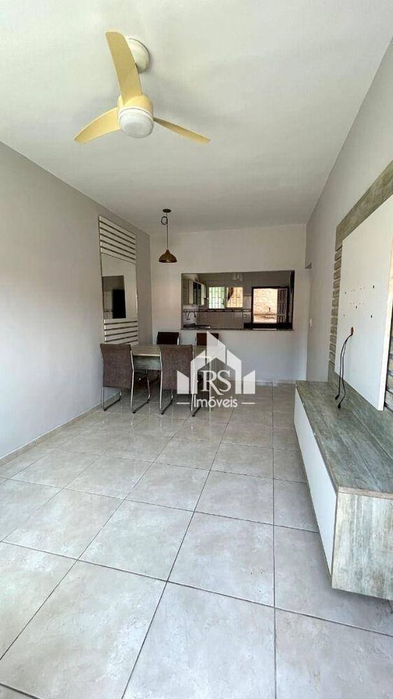 Casa à venda com 2 quartos, 89m² - Foto 1