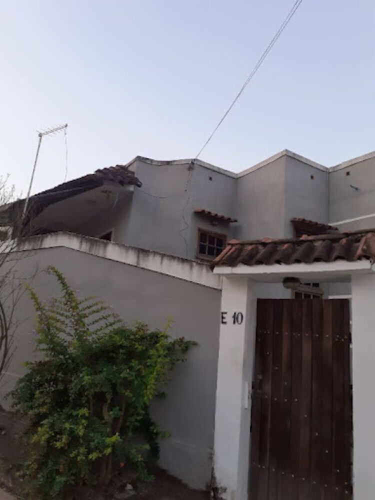 Casa, 2 quartos, 180 m² - Foto 1
