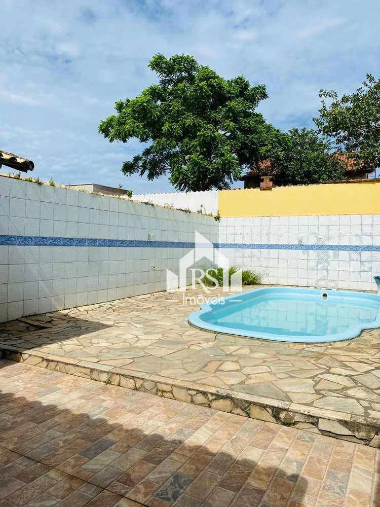 Casa à venda com 2 quartos, 98m² - Foto 2