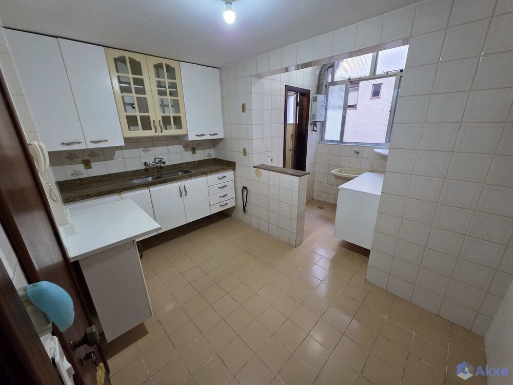 Apartamento para alugar com 3 quartos, 109m² - Foto 4